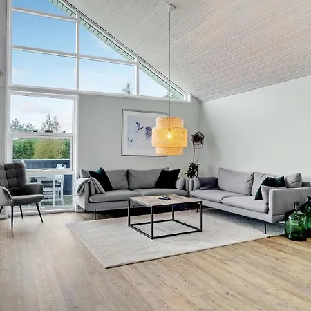 Stunning In With 3 Bedrooms And Internet Ferienhaus Jerup